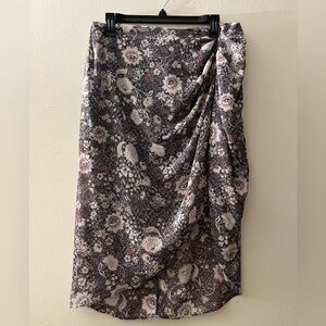 DREW floral skirt with ruched side slit
